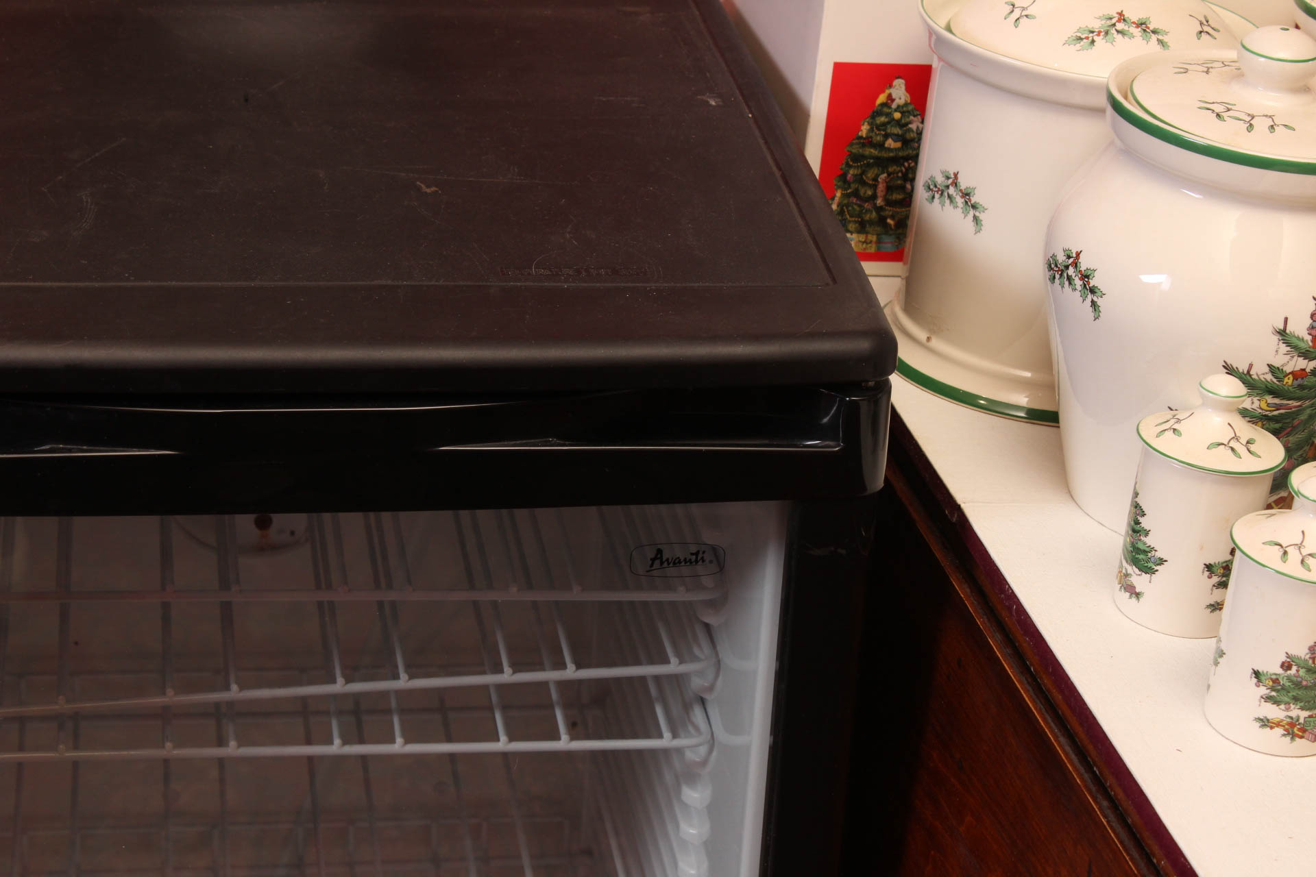 Avanti Glass Door Front Wine Fridge