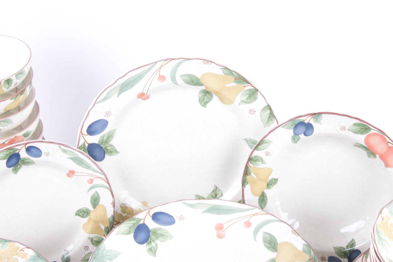 Mikasa "Fruit Panorama" Pattern Tableware Set