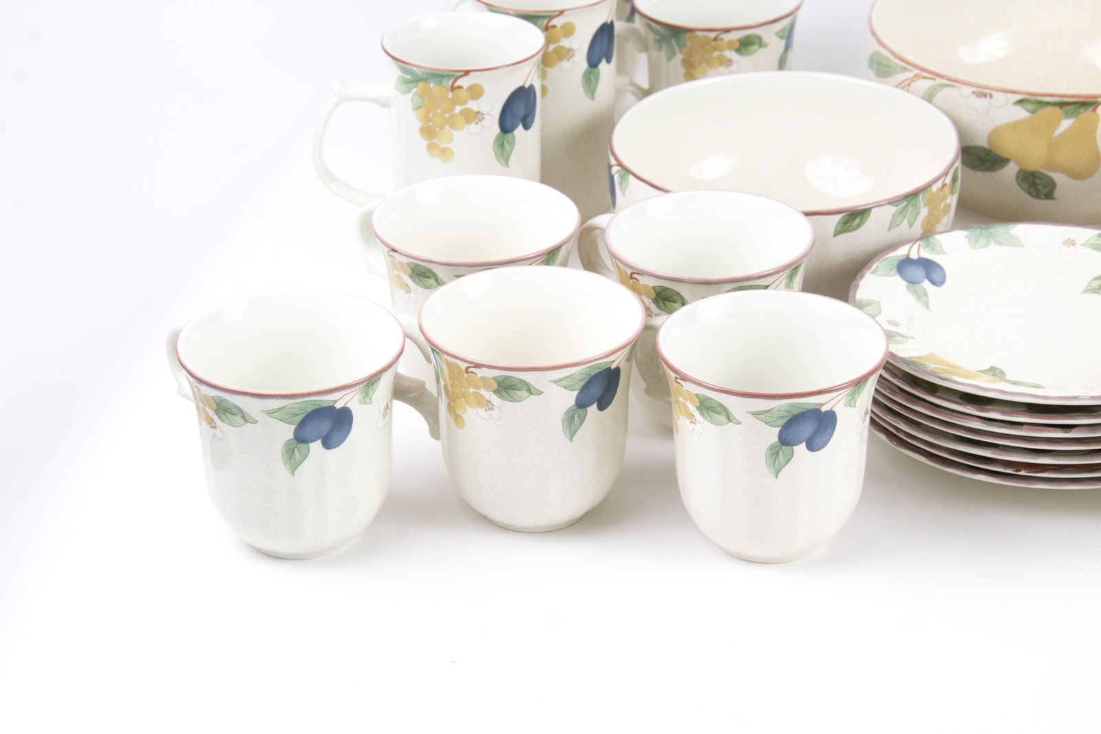 Mikasa "Fruit Panorama" Pattern Tableware Set