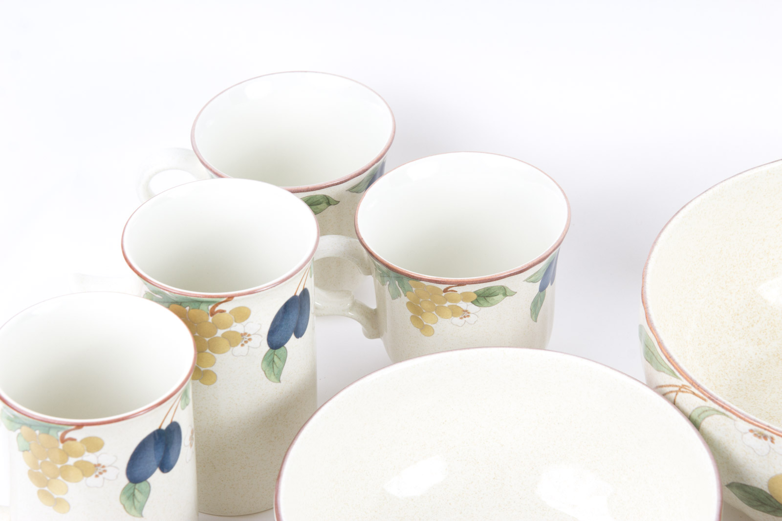 Mikasa "Fruit Panorama" Pattern Tableware Set