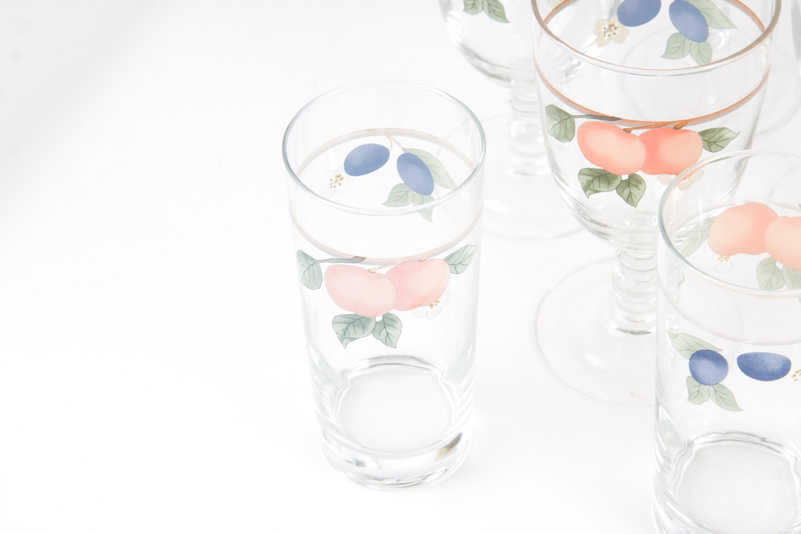 Mikasa "Fruit Panorama" Pattern Tableware Set