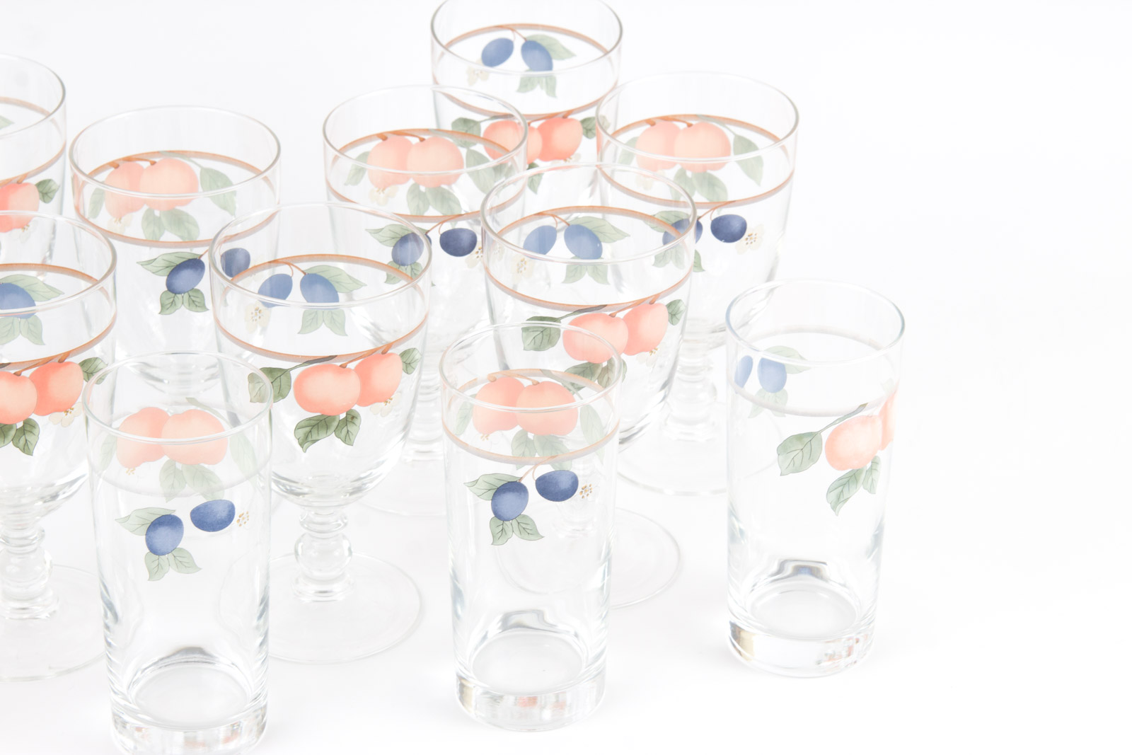 Mikasa "Fruit Panorama" Pattern Tableware Set