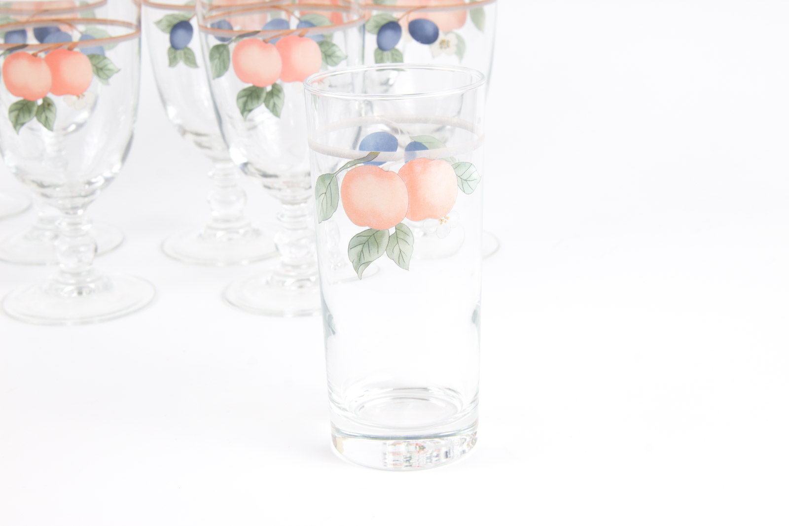 Mikasa "Fruit Panorama" Pattern Tableware Set