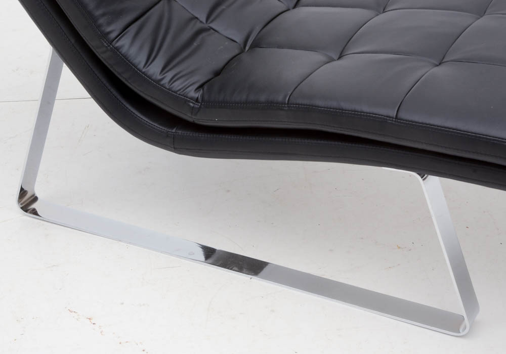 Chintaly "Corvette" Chaise Lounge