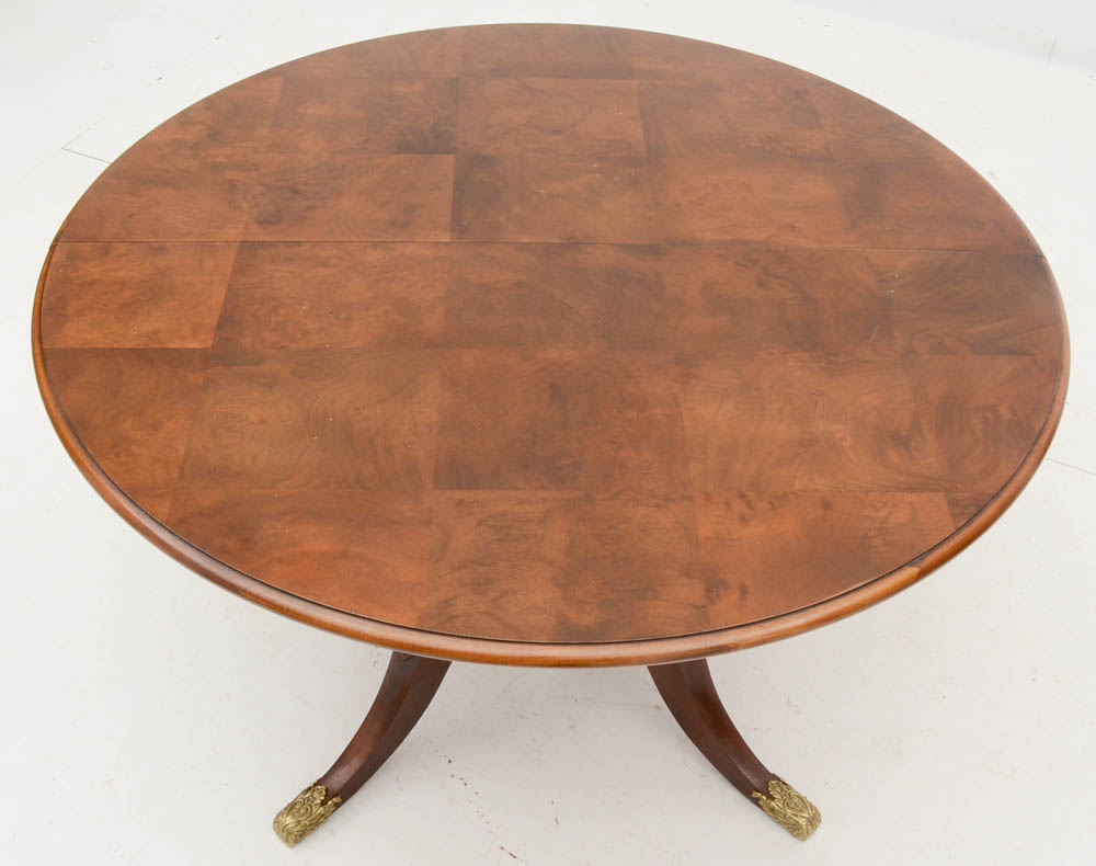 Henredon Dining Set With Leather Chairs