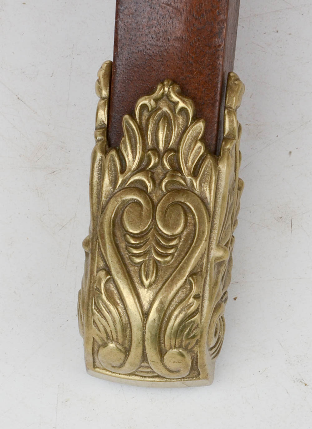 Henredon Dining Set With Leather Chairs