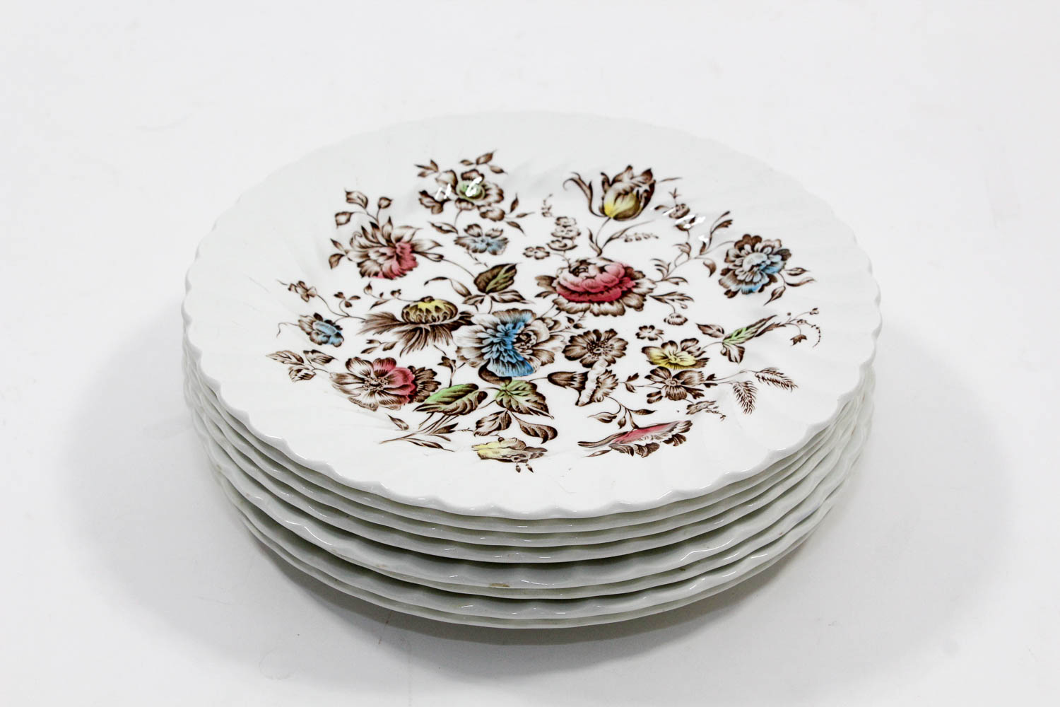 Staffordshire Bouquet Dinnerware Set