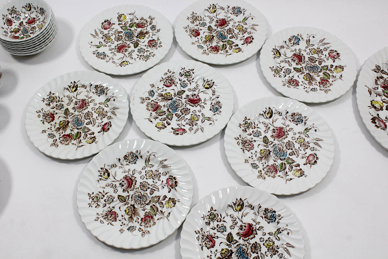Staffordshire Bouquet Dinnerware Set
