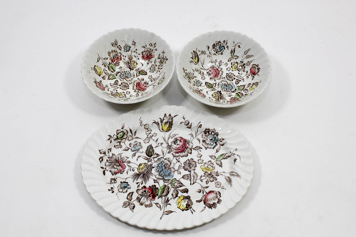 Staffordshire Bouquet Dinnerware Set