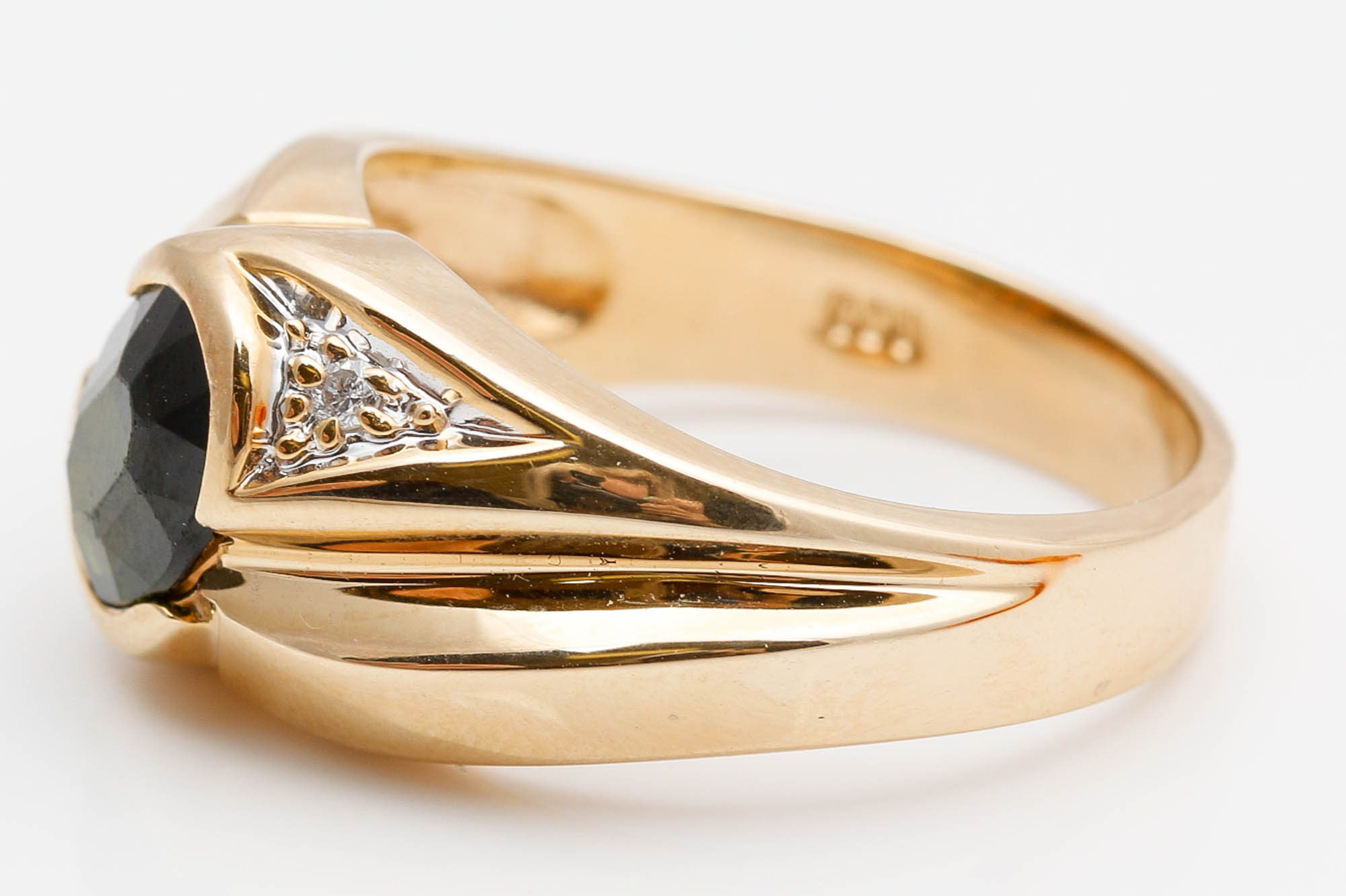 14K Yellow Gold Green Tourmaline and Diamond Ring