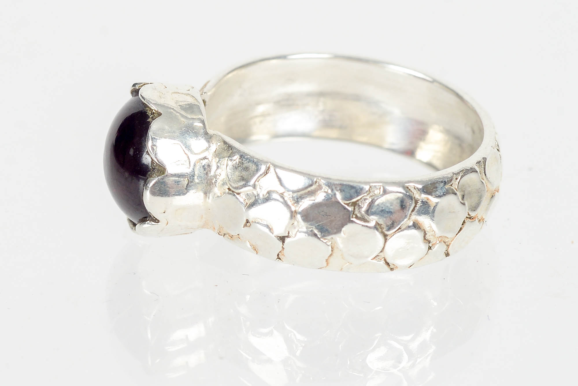 Sterling Silver Ring with Garnet