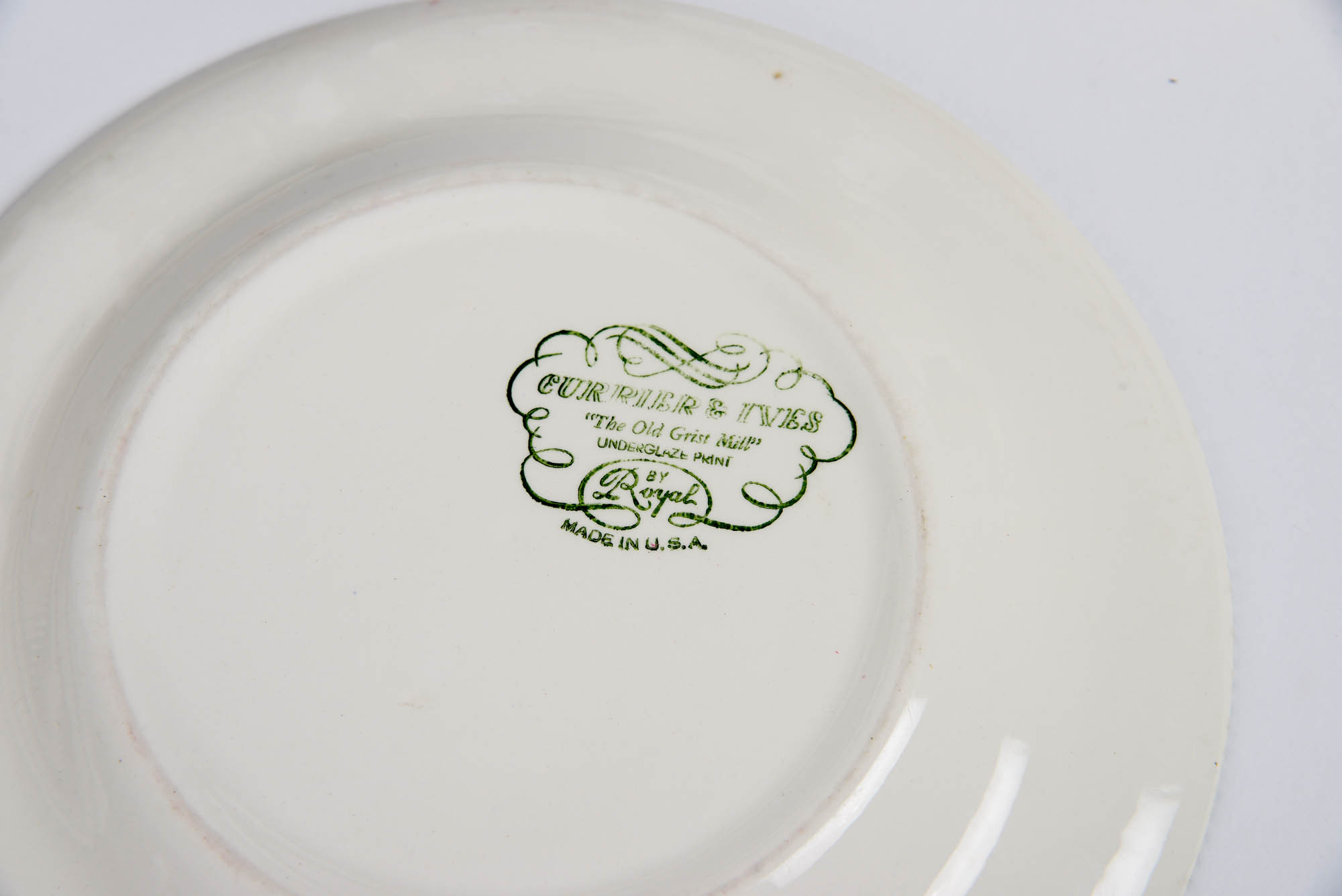 Collection of Currier & Ives Dinnerware and Servingware