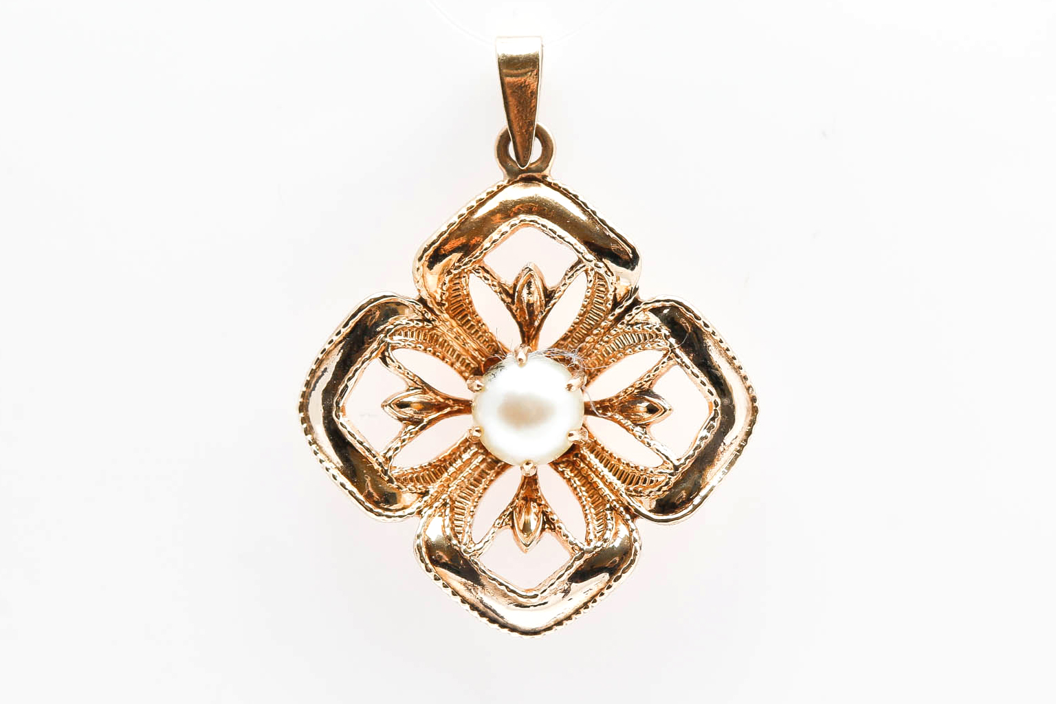 10K Yellow Gold Cultured Pearl Pendant