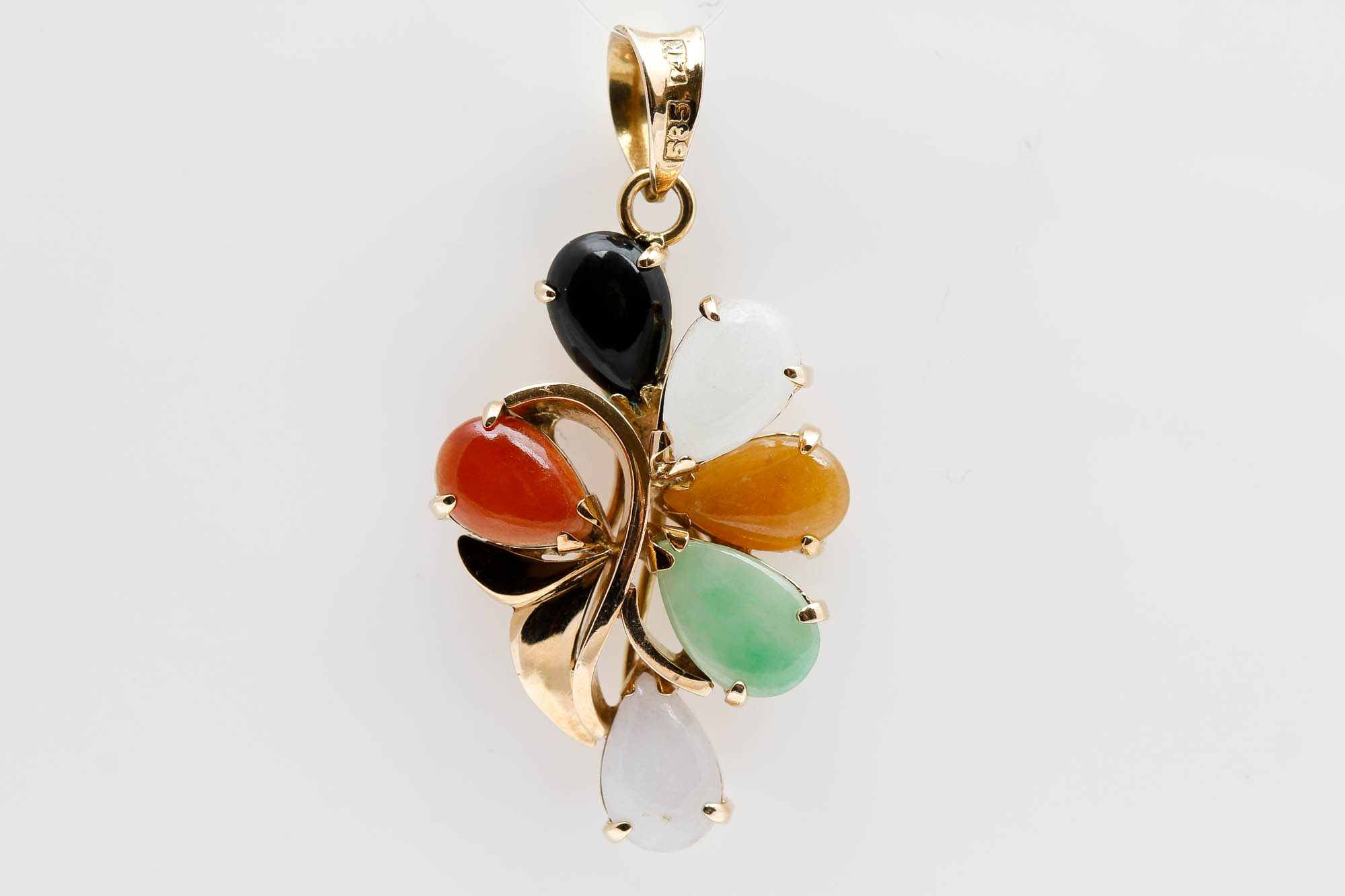 14K Yellow Gold Jadeite and Black Onyx Pendant