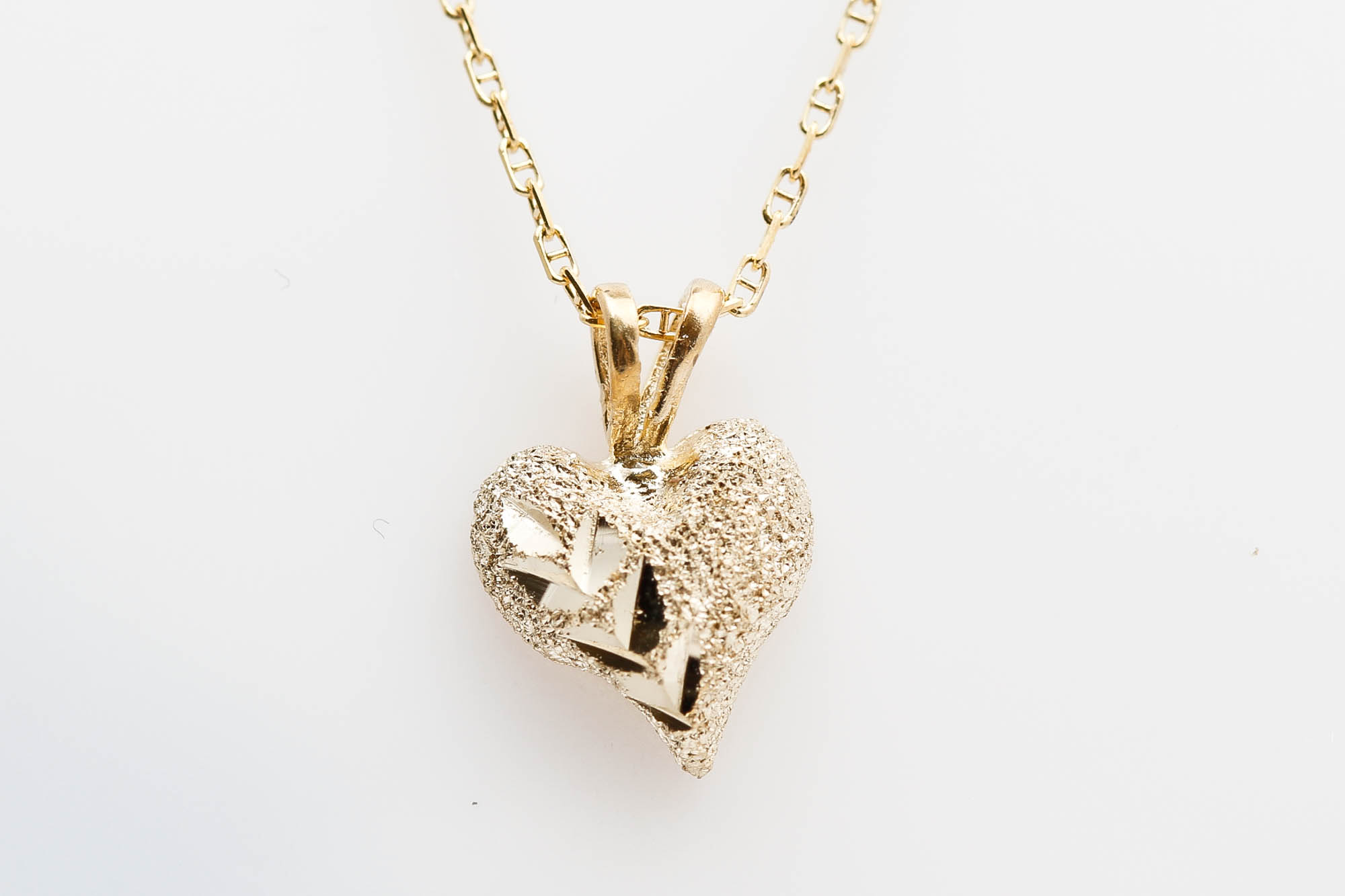 Aurafin 4 14K Yellow Gold Heart Pendant Necklace