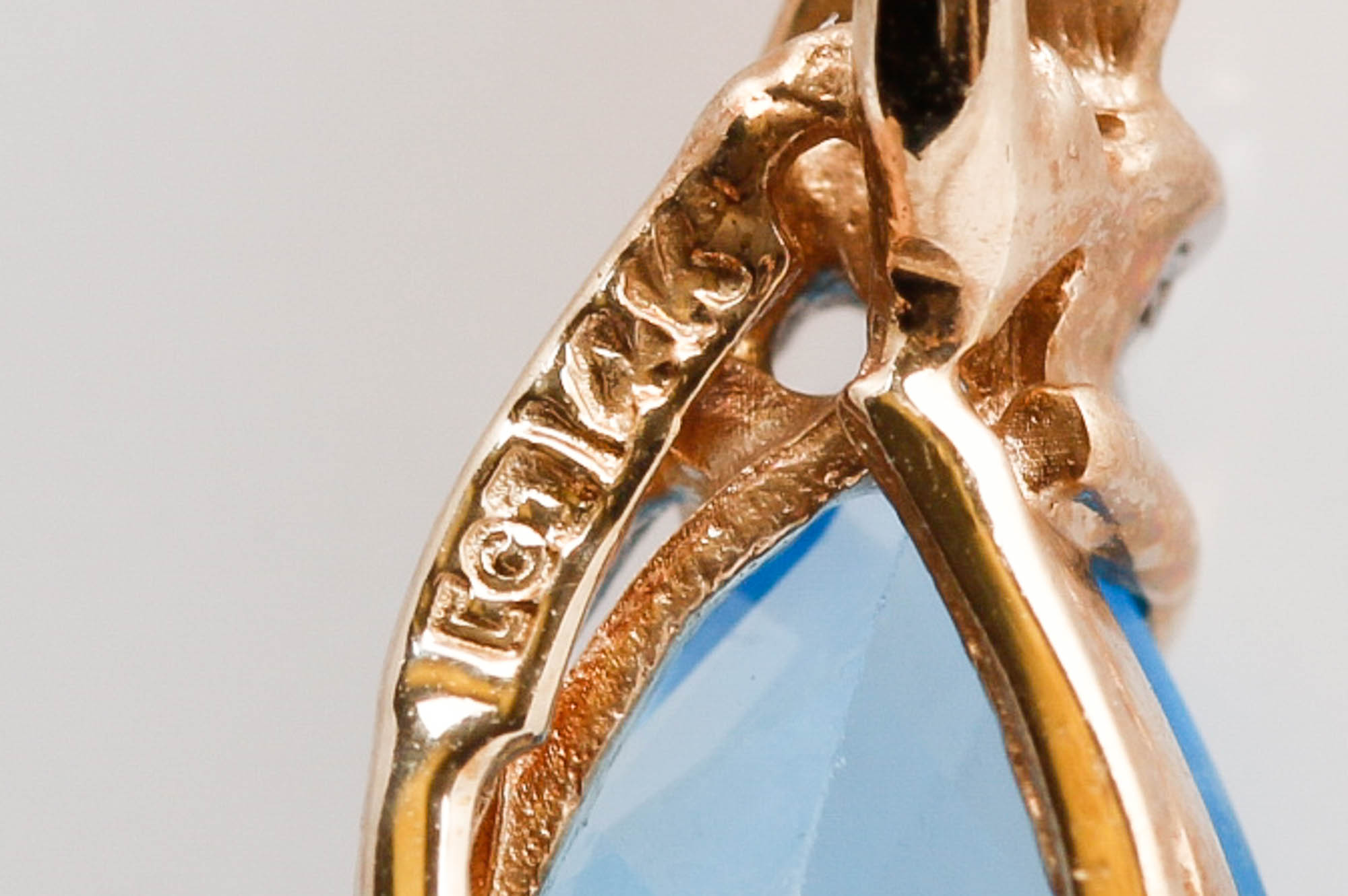 14K Yellow Gold Blue Topaz and Diamond Pendant Necklace