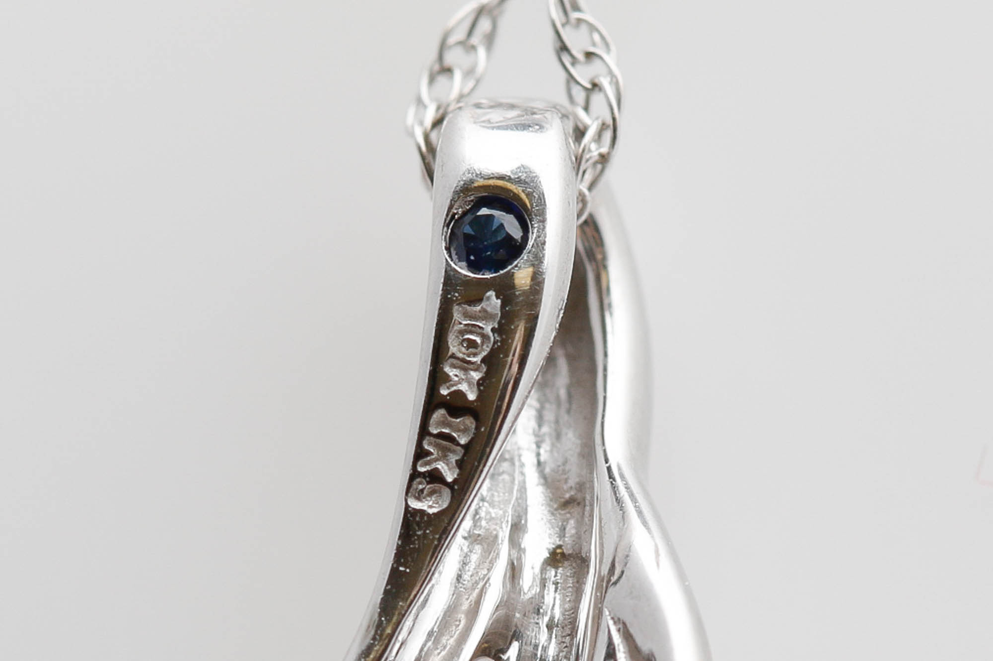 10K White Gold Diamond and Sapphire Pendant Necklace