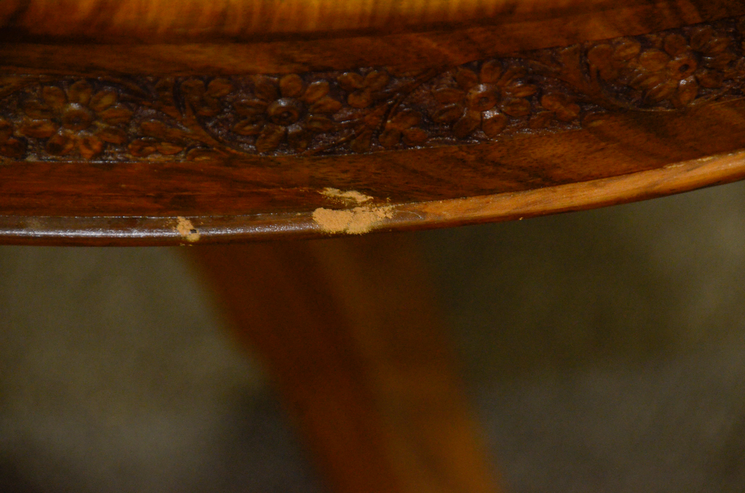 Contemporary Single-Pedestal Dining Table With Inlay