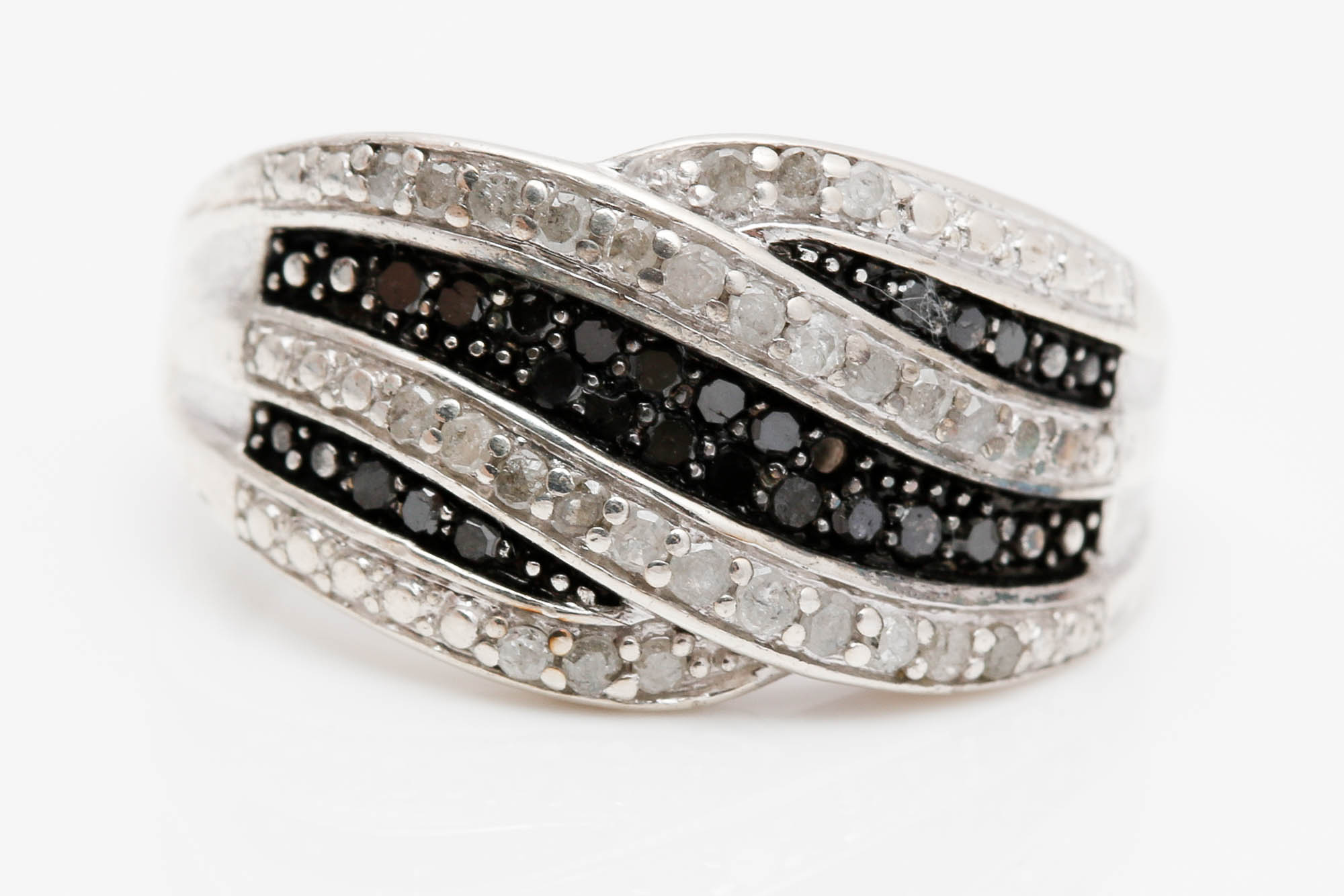 Sterling Silver 0.73 CTW Black and White Diamond Band