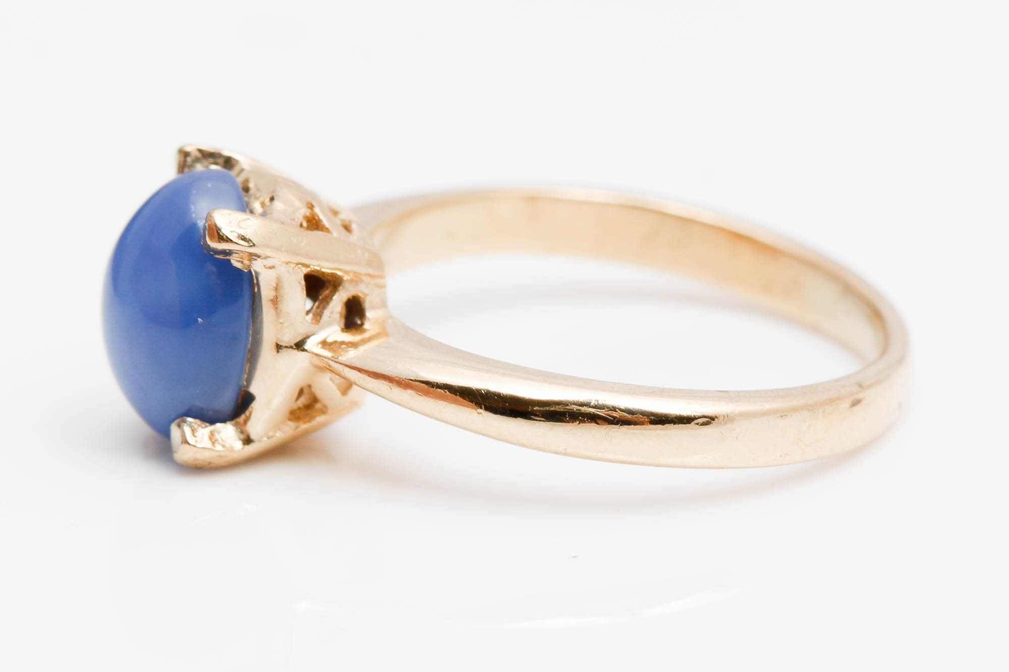 14K Yellow Gold Synthetic Star Sapphire Ring
