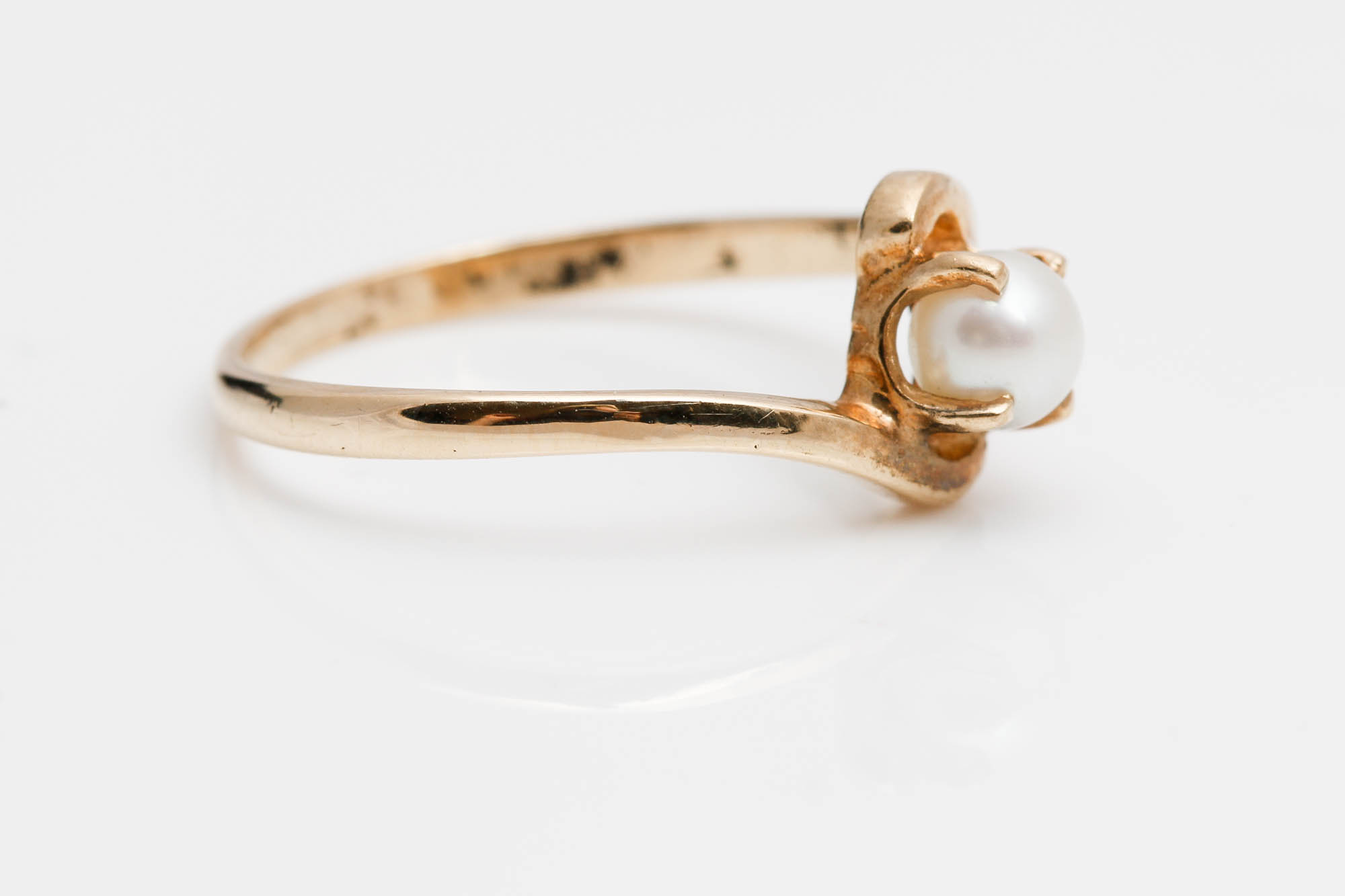 10K Yellow Gold Cultured Pearl Ring