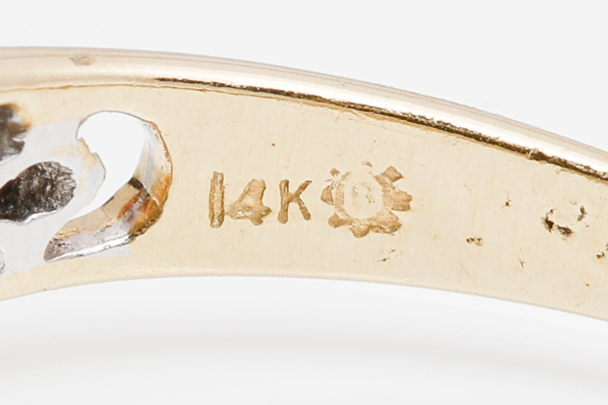 14K Yellow Gold Sapphire and Diamond Ring