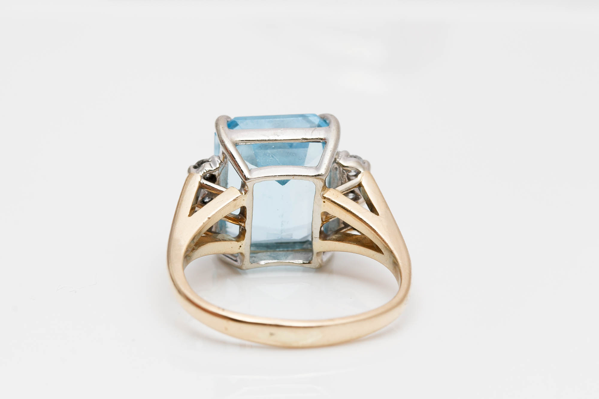 14K Yellow Gold 6.90 CTS Blue Topaz and Diamond Ring