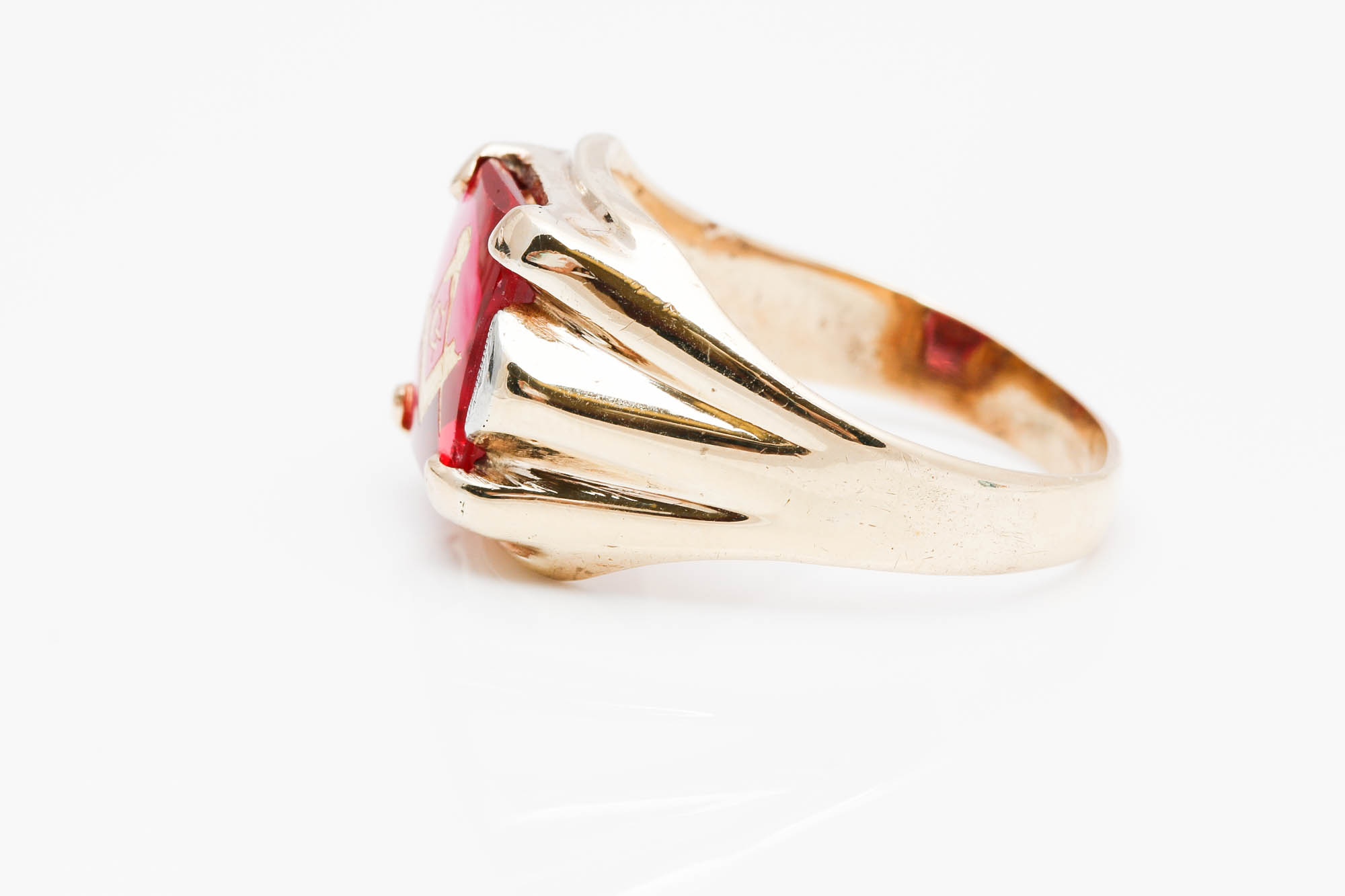 10K Yellow Gold Synthetic Ruby Masonic Ring