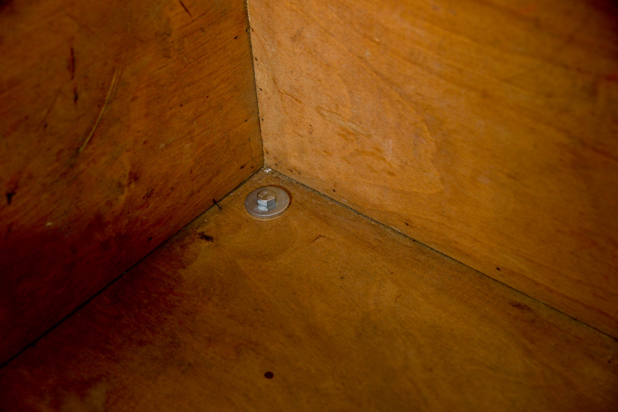 Trunk-Form Coffee Table