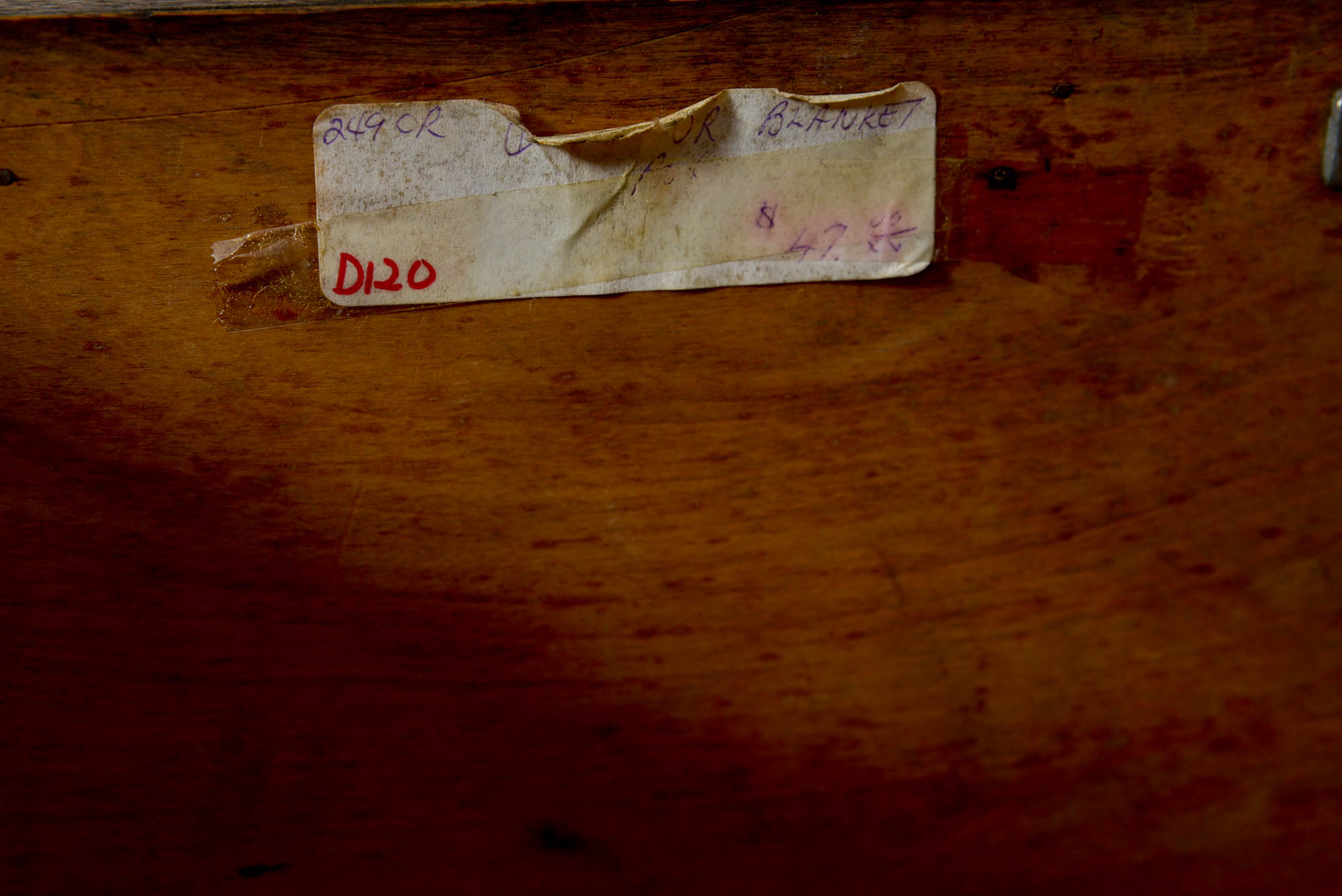 Trunk-Form Coffee Table