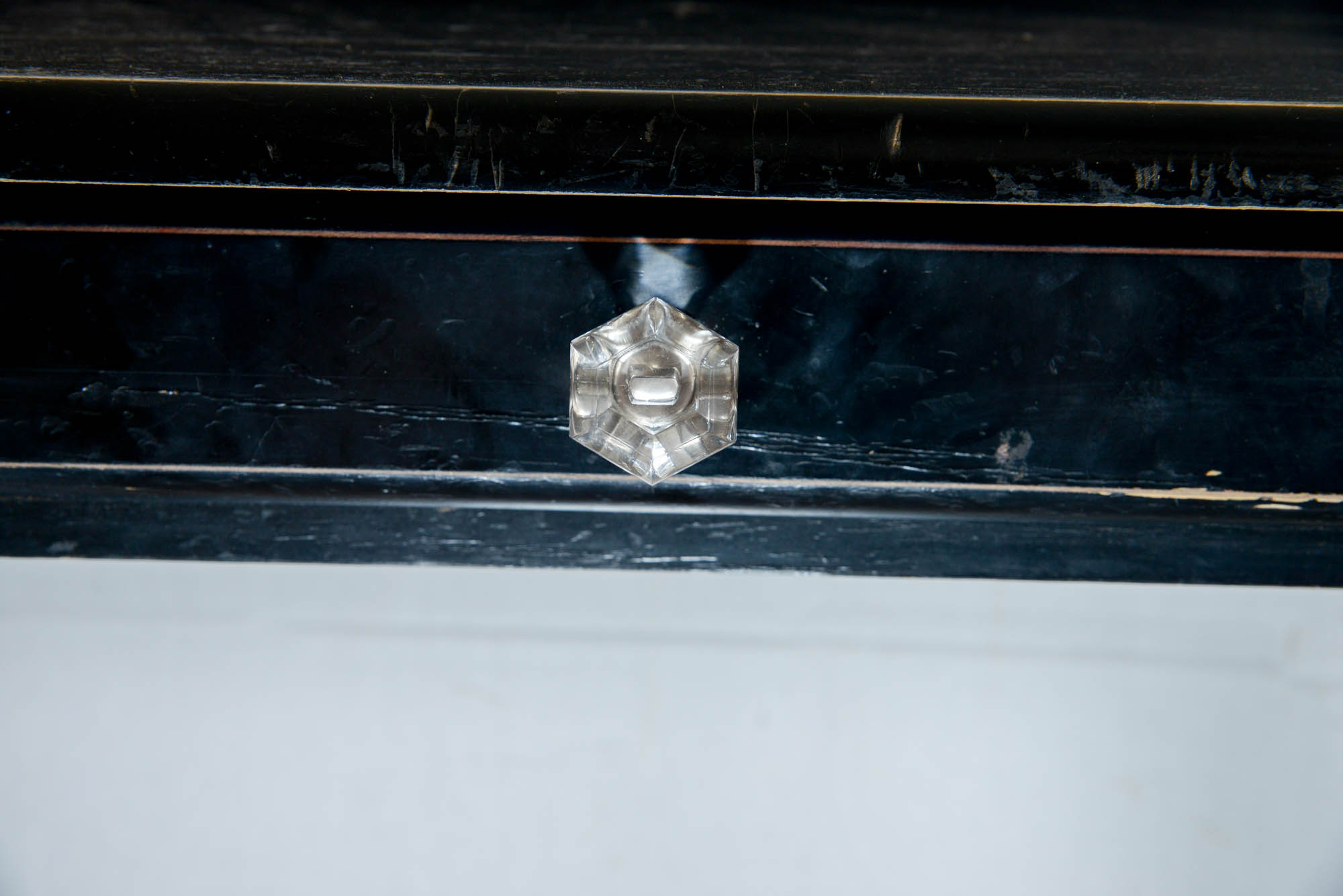 Contemporary One-Drawer Desk