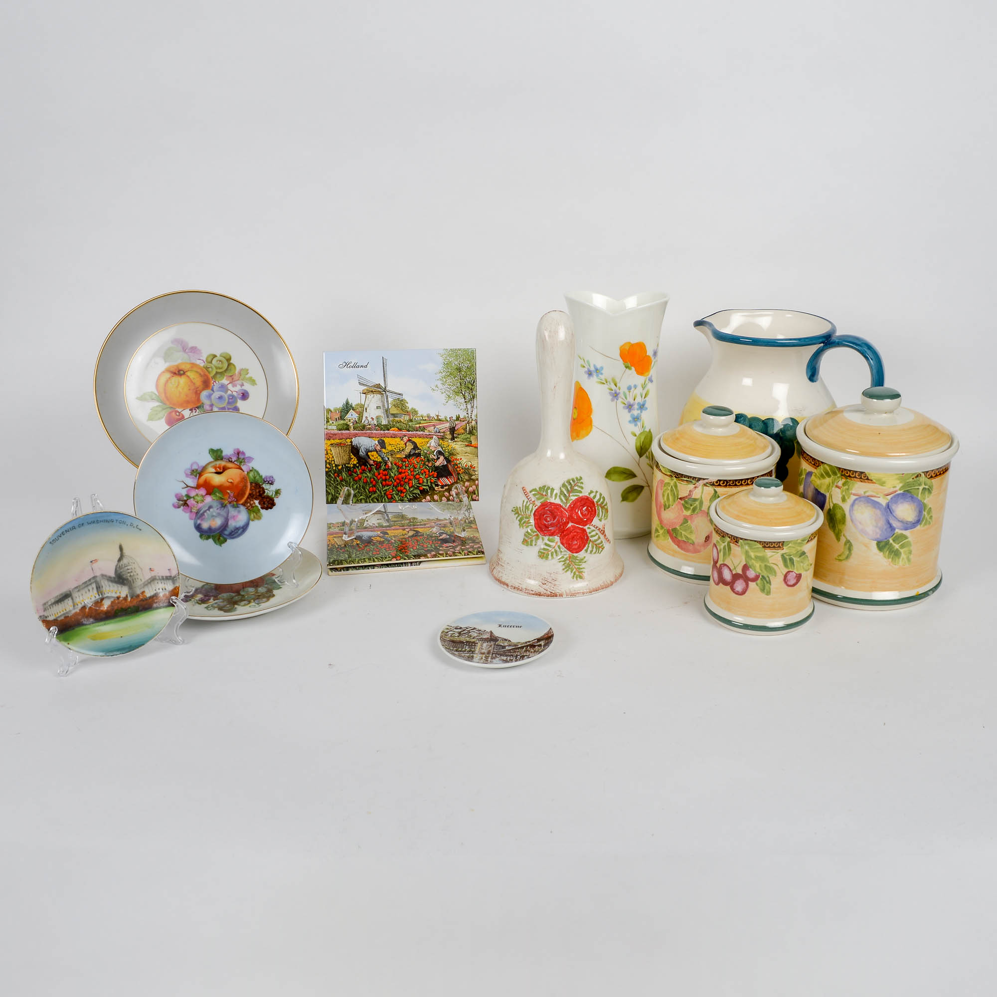 Collection of Kitchen Decor