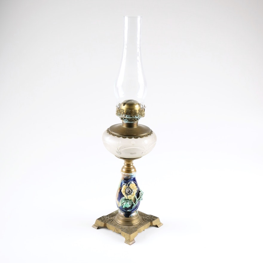 Late 19th Century Majolica Oil Lamp