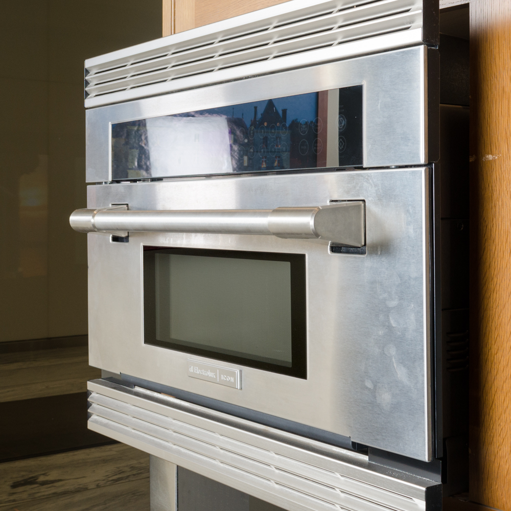 Electrolux Icon Microwave