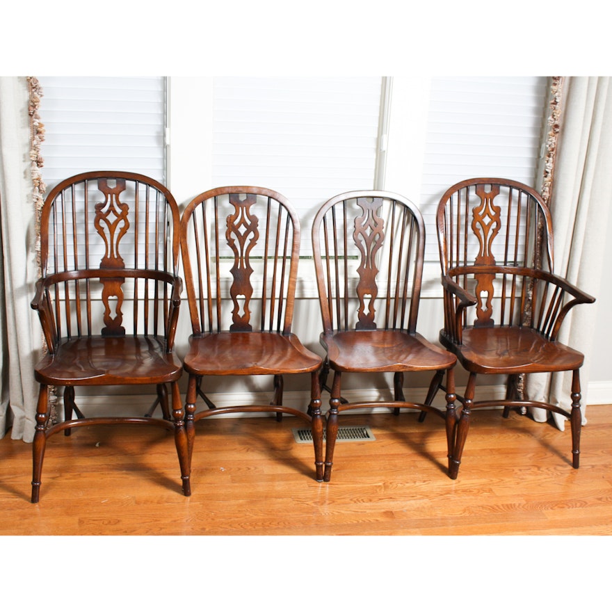 Set of Eight English Elm Bow-Back Windsor Chairs