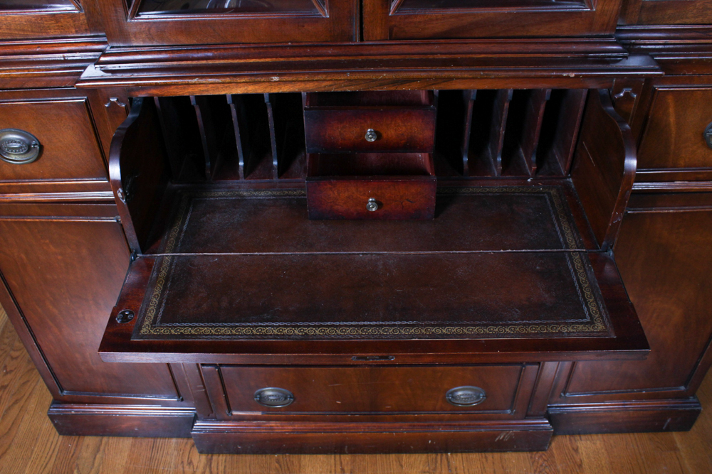 1920s Saginaw Mahogany Breakfront China Cabinet