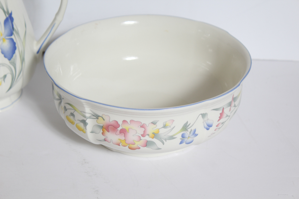 Collection of Villeroy and Boch "Riviera" Dinnerware