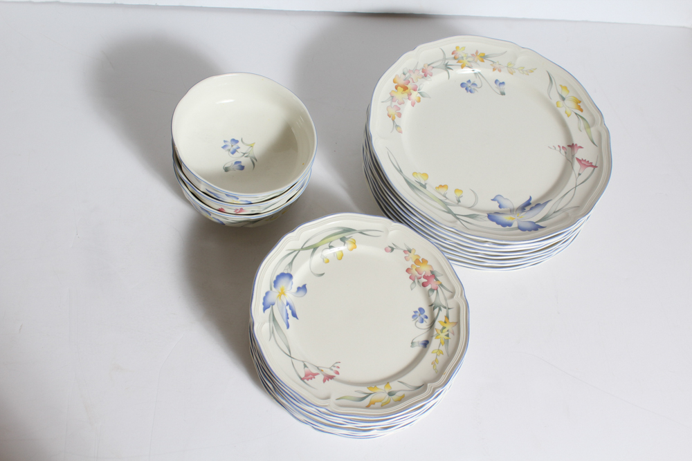 Collection of Villeroy and Boch "Riviera" Dinnerware