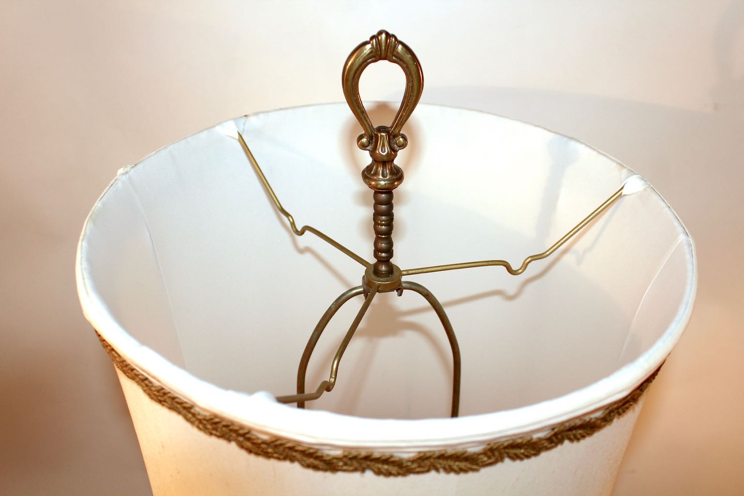 Mid-Century Hand Painted White Ceramic Table Lamp