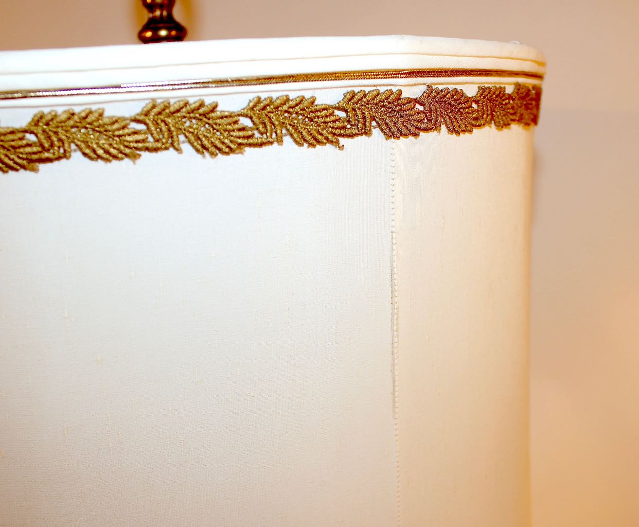 Mid-Century Hand Painted White Ceramic Table Lamp