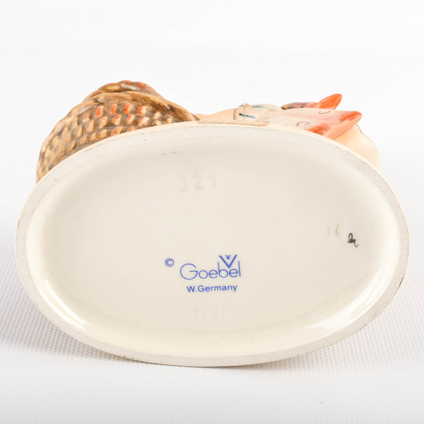 Three Vintage Hummel Figurines