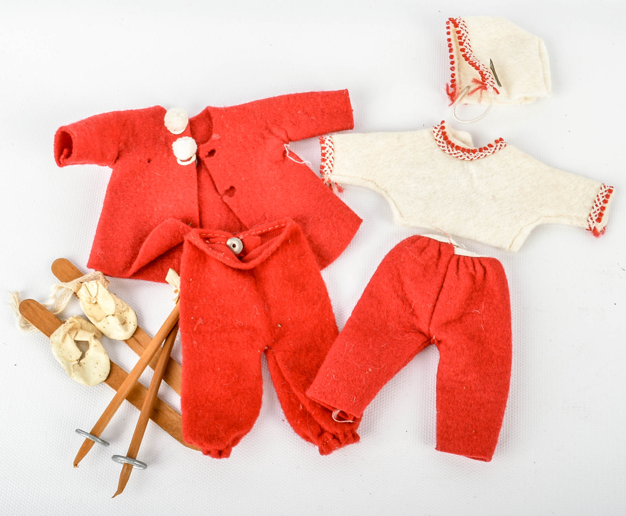 Vintage Ginny Dolls, Wardrobe and Accessories