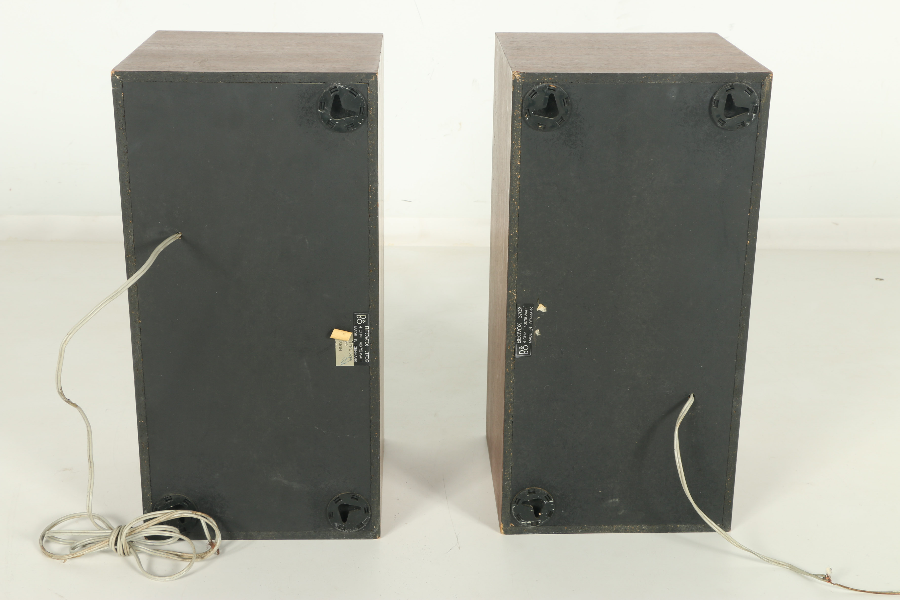 Bang & Olufsen Beovox 3702 Speakers