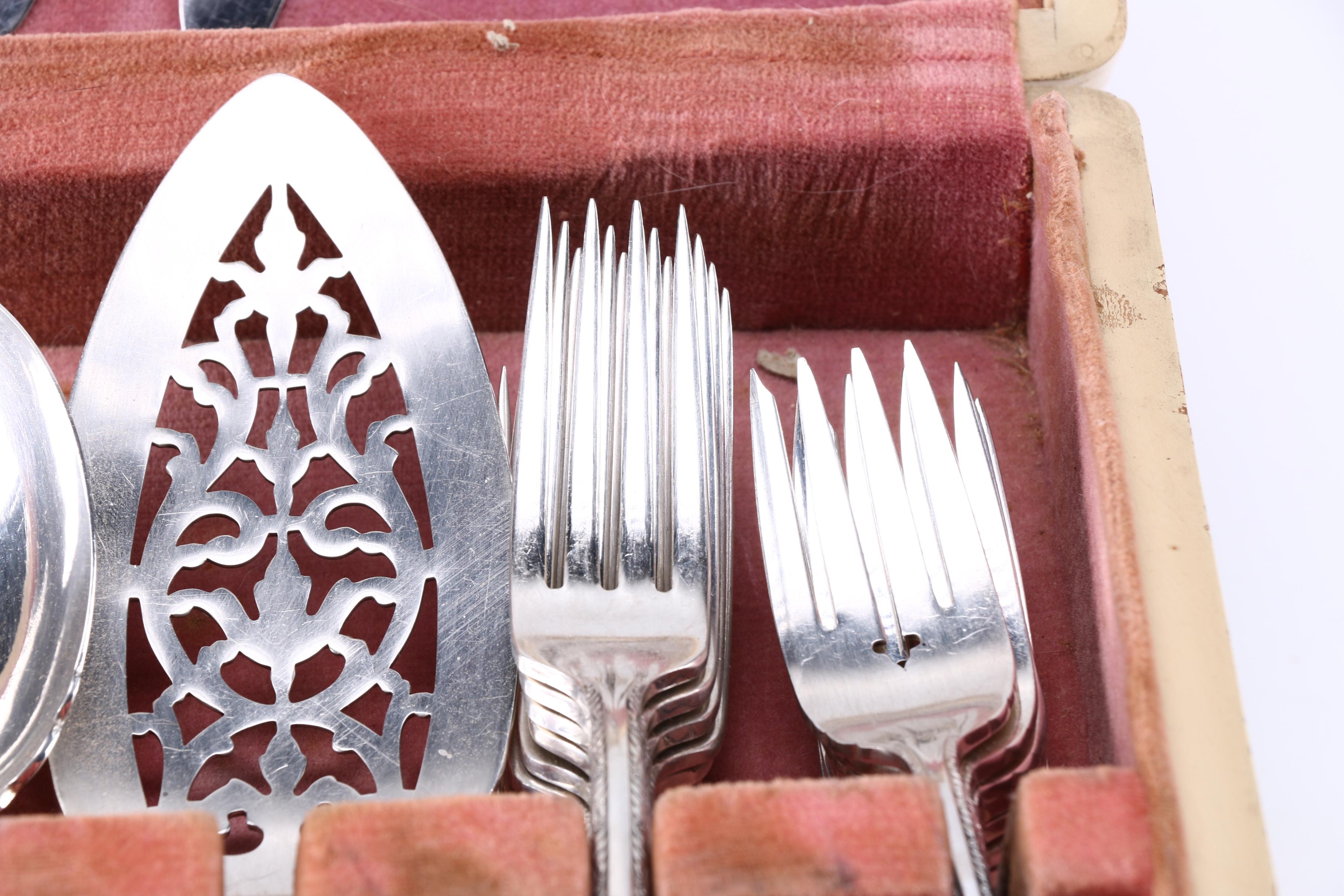 Oneida Community "Tudor Plate" Flatware