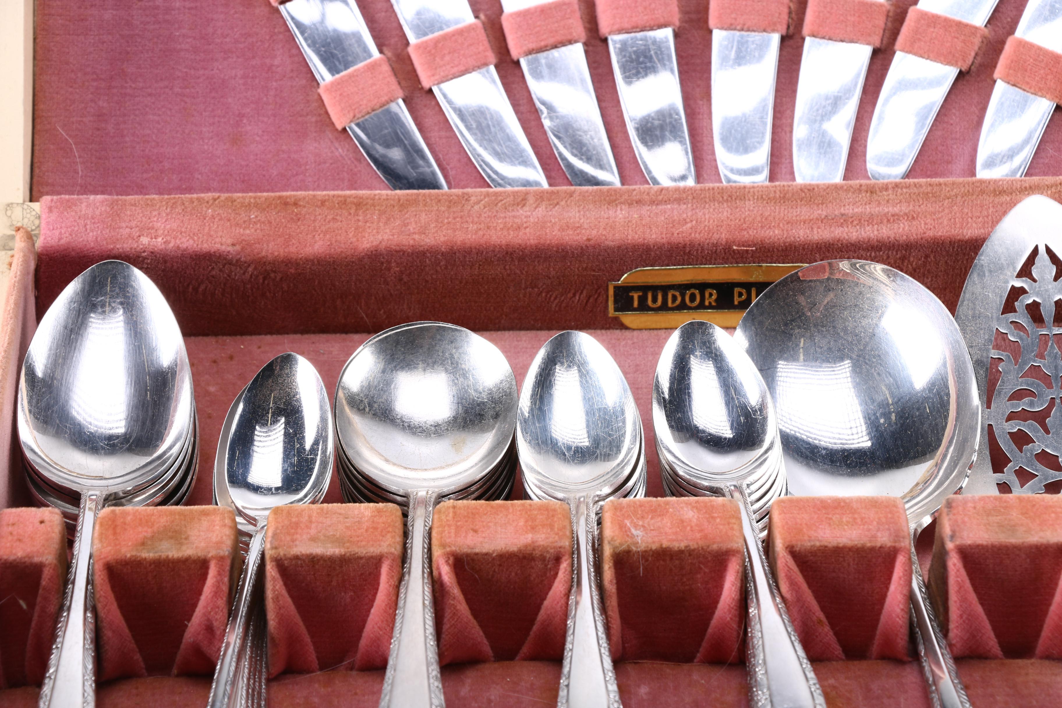 Oneida Community "Tudor Plate" Flatware