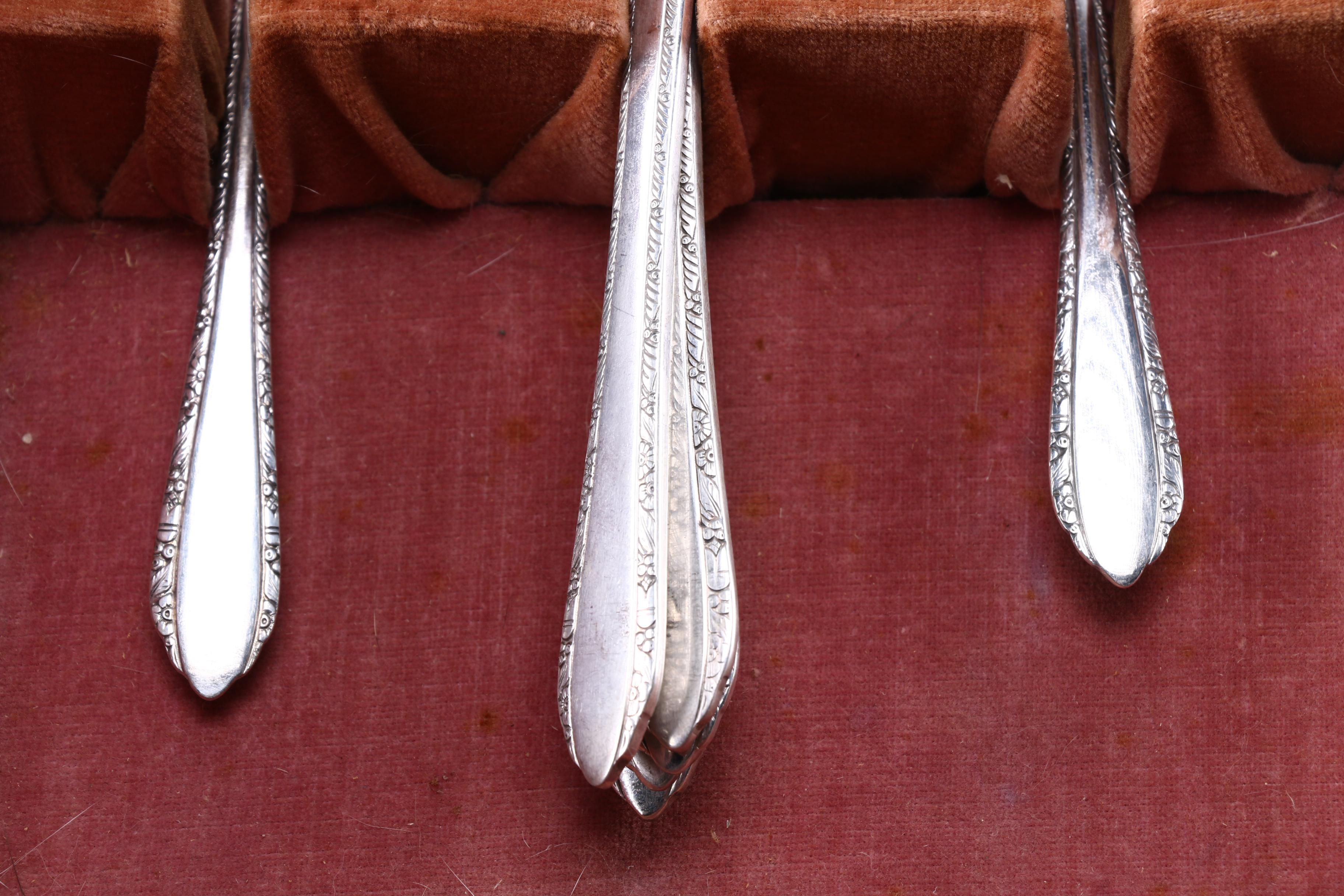 Oneida Community "Tudor Plate" Flatware