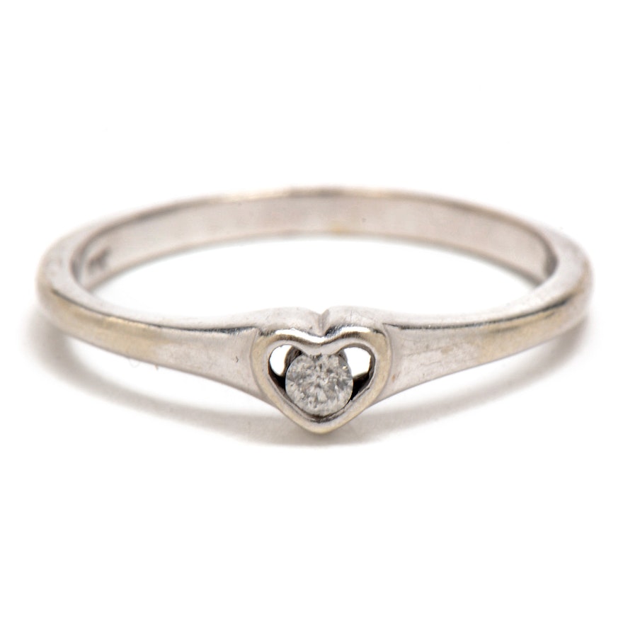 10K White Gold Diamond Solitaire Heart Ring