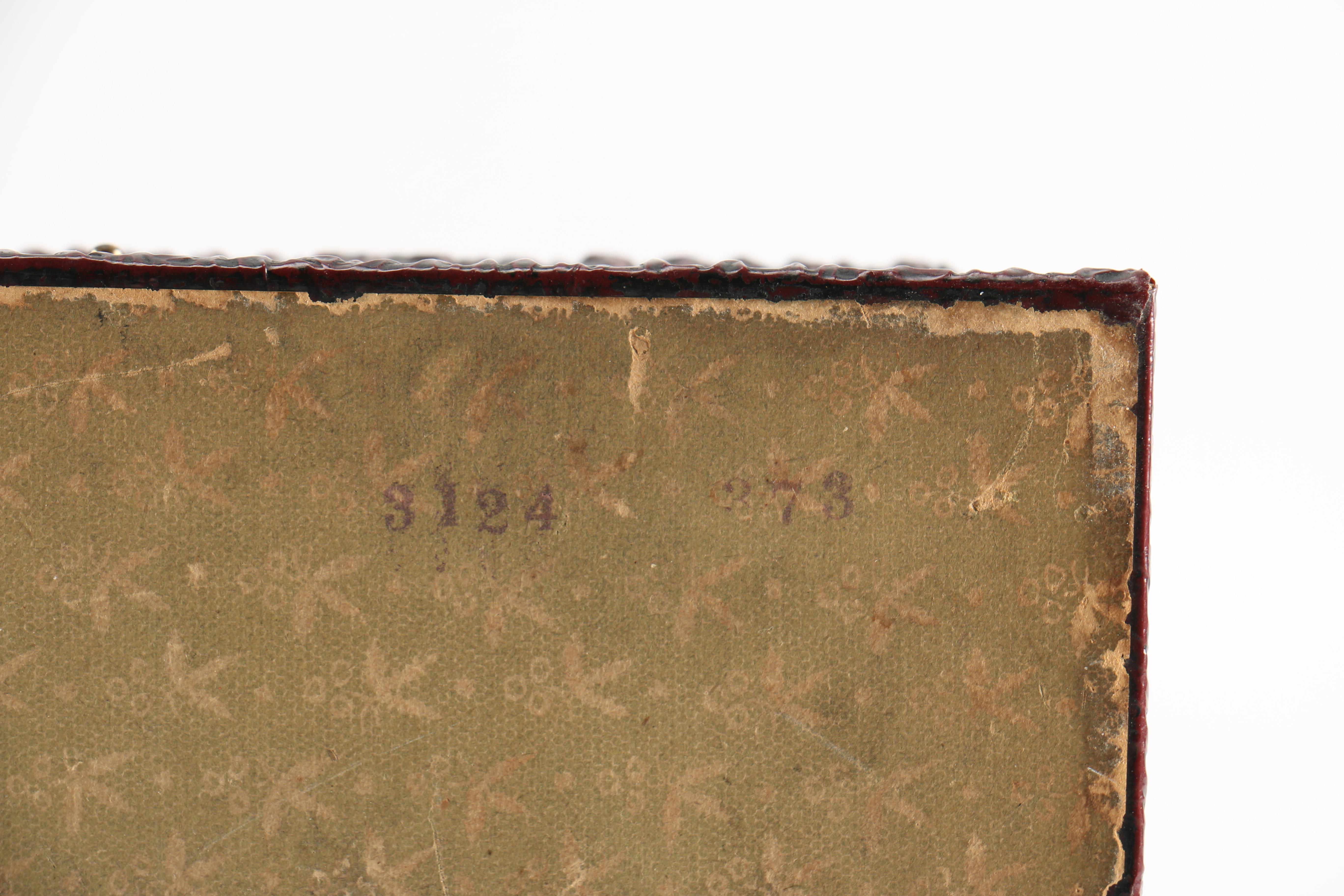 Vintage Collar Box and Bull Horns