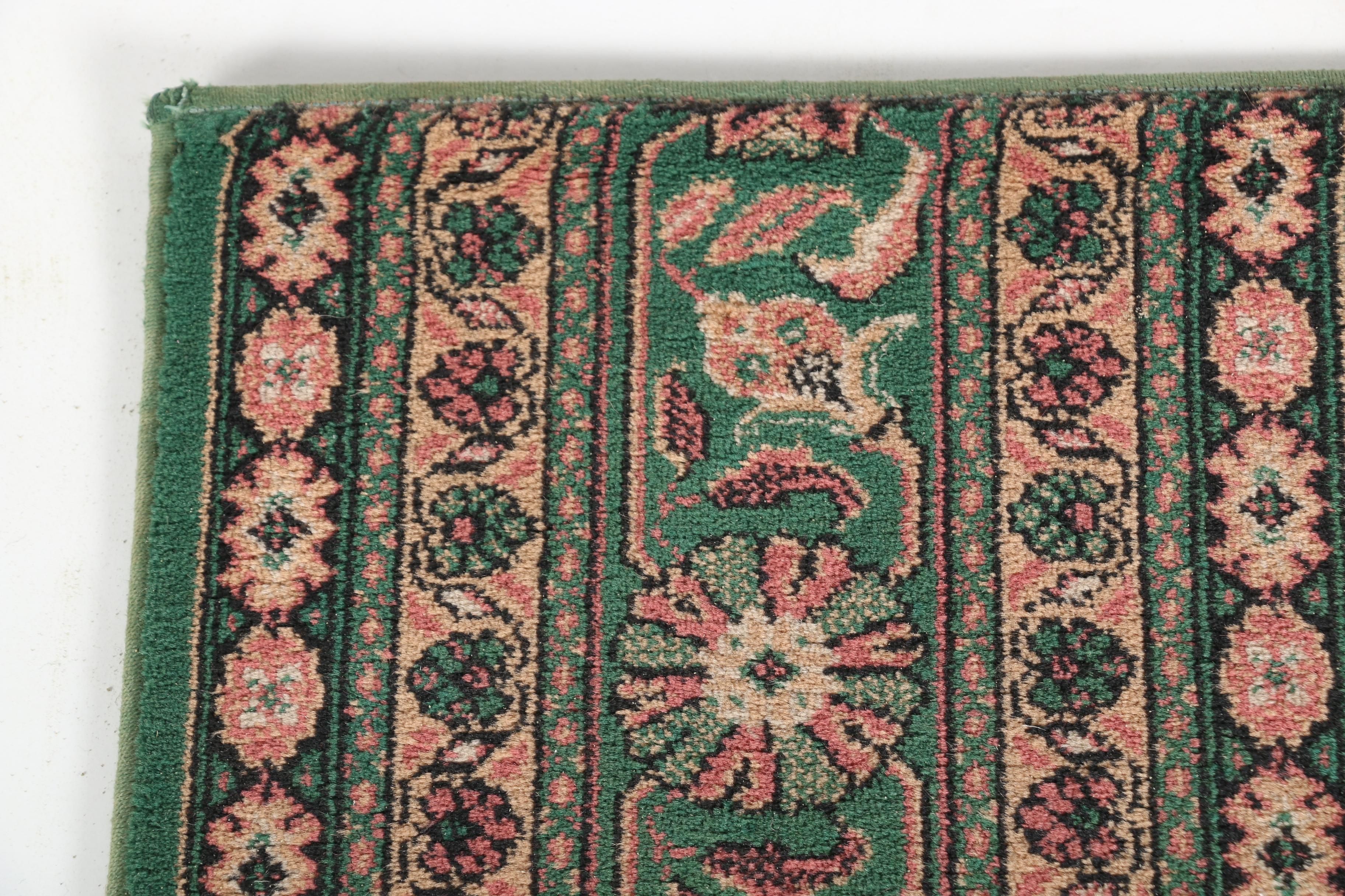 Machine Made Floral Print Carpet Runners