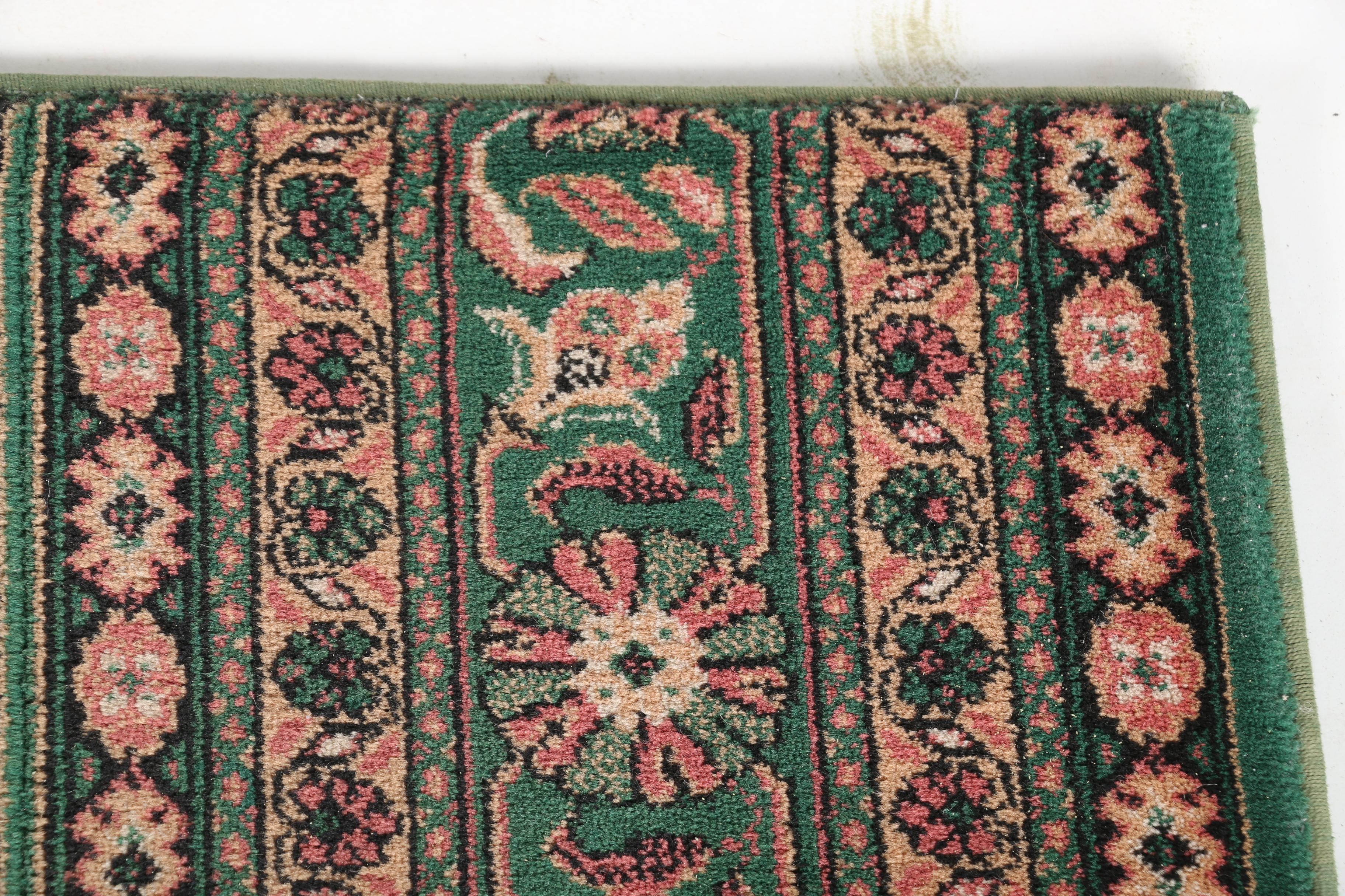 Machine Made Floral Print Carpet Runners